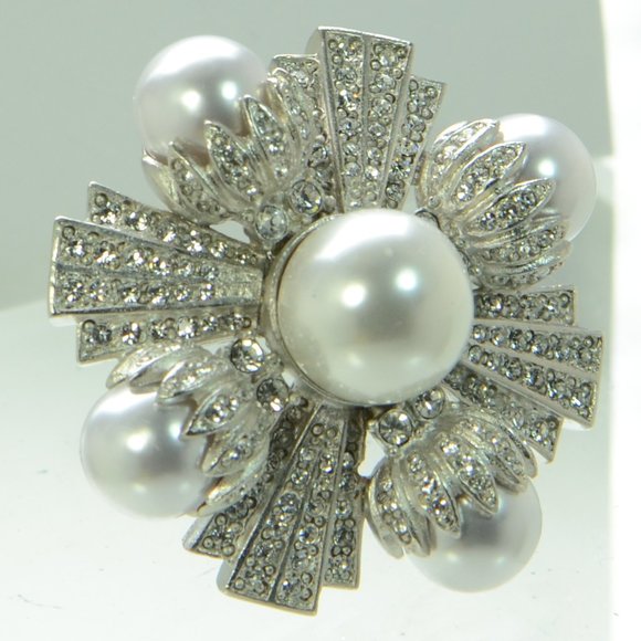 Kenneth Jay Lane KJL Rhodium-Plated Faux Pearl & Rhinestone Cross Pin Br… - Picture 4 of 7
